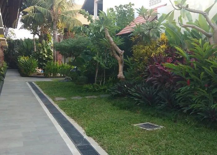 Hotel Arena Living 3*